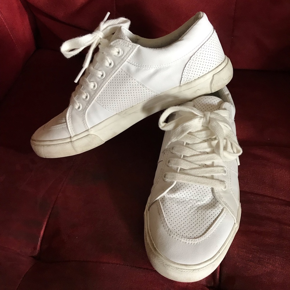 EXPRESS MEN’S WHITE SHOES